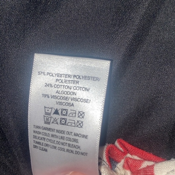 Striped red, white, blue V-Neck T-Shirt - Picture 5 of 5